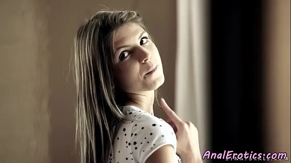 XXX Una ragazza europea inculata dal suo amanteclip principali