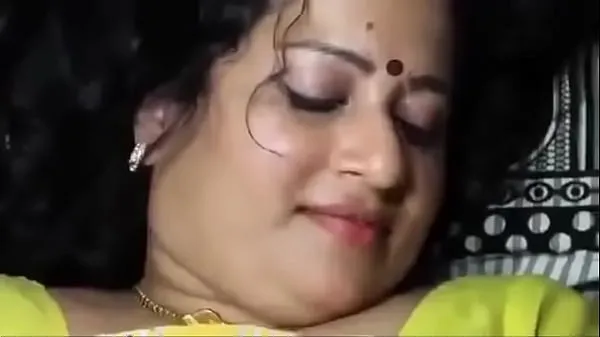 XXX homely aunty and neighbour uncle in chennai having sex лучших клипов