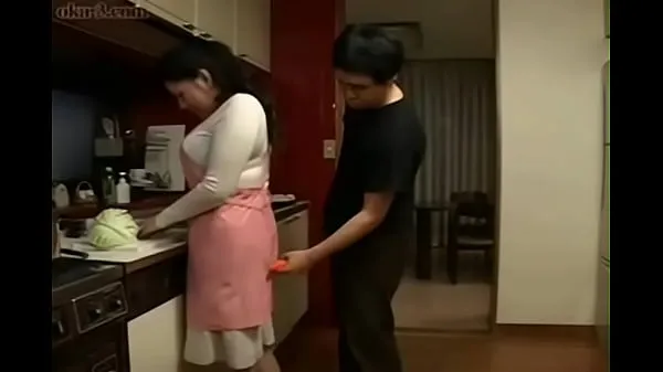 XXX Japanese Step Mom and Son in Kitchen Fun nejlepších klipů