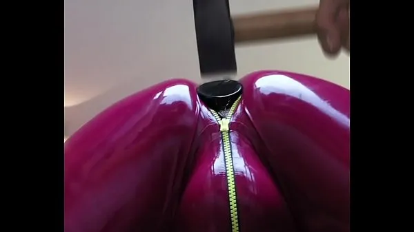 XXX OTTIENI MORSO DI QUESTO TEATRO LATEX DI CBTclip principali