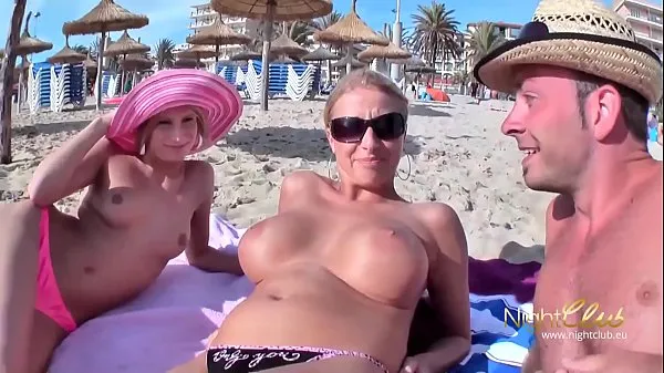 Najbolj priljubljeni posnetki XXX German sex vacationer fucks everything in front of the camera