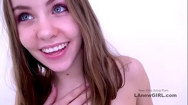 XXX Hot Teen baisée à l'audition de casting photoshoot - écolière fille meilleurs clips