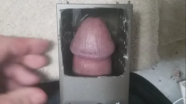 XXX Magic Sword Box with cock volunteer topklip