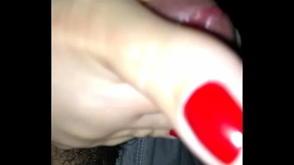 XXX feet with red nails 热门片段