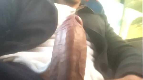 XXX My cock in public transport 热门片段