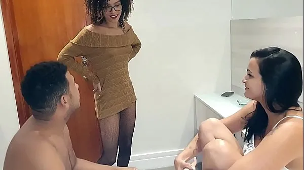 XXX Aysla Andrade apostou o cu no jogo de poker com Leo Ogro e a Lua Doidera foi a croupier en iyi Klipler
