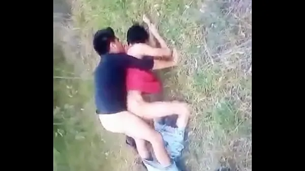 XXX Baise entre amis dans la forêt meilleurs clips