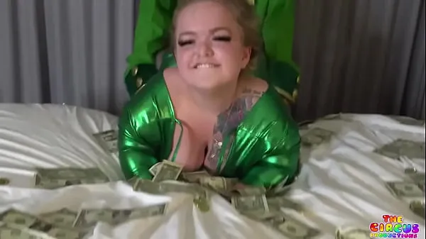 XXX Fucking a Leprechaun on Saint Patrick’s day top Clips