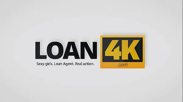 XXX LOAN4K. La pobre estudiante sabe cómo lidiar con todos sus problemas de dinero clips principales