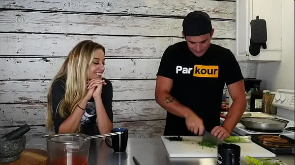 XXX Cooking fried rice with Haley Klip teratas