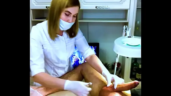 XXX Un client avec une énorme bite est venu à SugarNadya pour un traitement meilleurs clips