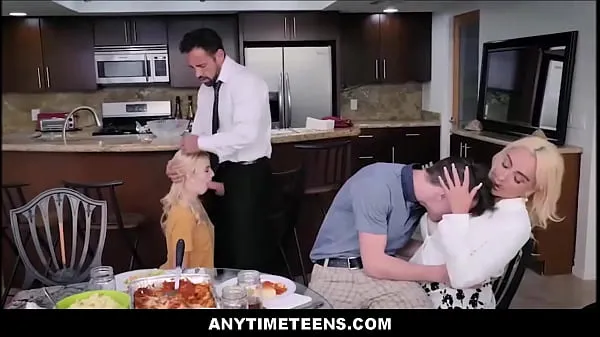 XXX step Dad And Freeuse Teen Stepdaughter Fuck At Dinner Table With step Mom And step Son - Kenna James nejlepších klipů