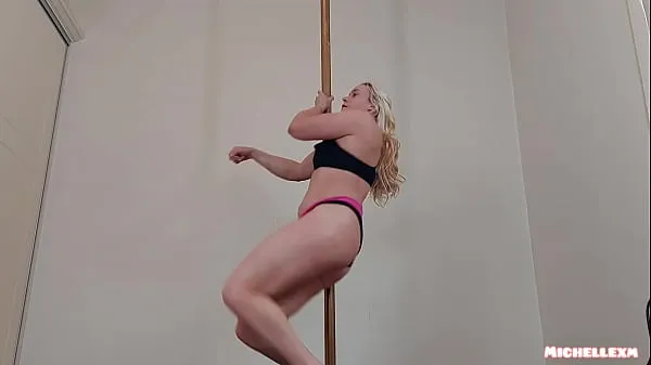 XXX Caliente rubia pole dance clips principales