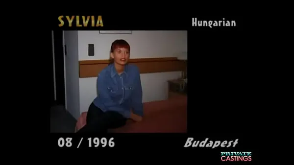 XXX Pretty Redheaded Teen Discovers Anal at the Private Casting 個のトップ クリップ