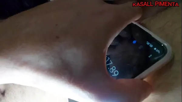 XXX 令人难以置信的是，这个已婚女人用她的嘴做了什么，她能在深喉咙里放多久，定时的 热门片段