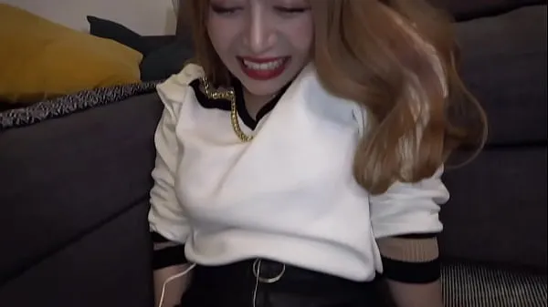 XXX 她是一個纖細的澀谷gal。 她的曲線又緊又粘！ 她會做任何我讓她做的事情，不管它多麼頑皮！ 我和那個婊子發生了一次原始的餅性行為 热门片段