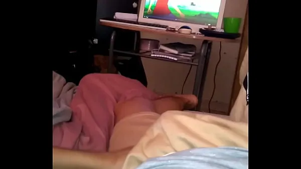 XXX Homemade sex while watching a movie najlepsze klipy