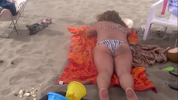 XXX First time on the beach that I show off in front of my stepson, I couldn't resist the excitement and I did it 인기 클립