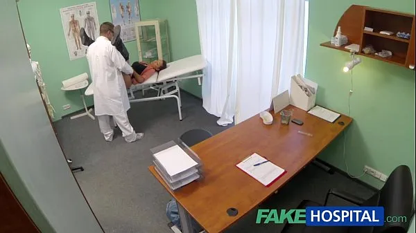 XXX FakeHospital Se examina la vagina a esposa casada con problemas de fertilidad clips principales