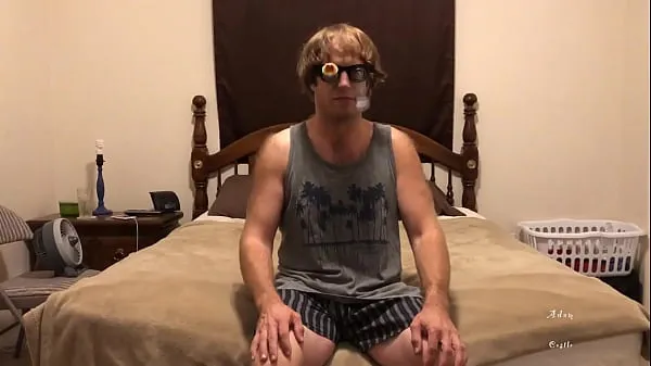 XXX Dude In Weird Eye Glasses Jack Off toppklipp