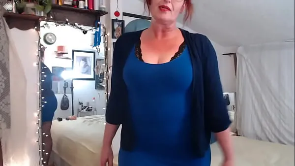 Najbolj priljubljeni posnetki XXX Miss Skye is teaching sex ed this term. Class is in session. Who wants to be my special helper