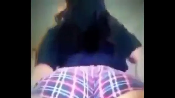 XXX Thick white girl twerking top Clips